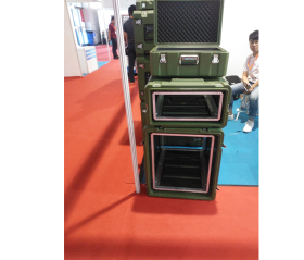 <

{$item[title]}>