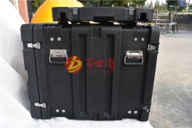 <

{$item[title]}>