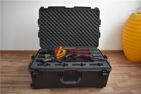 <

{$item[title]}>