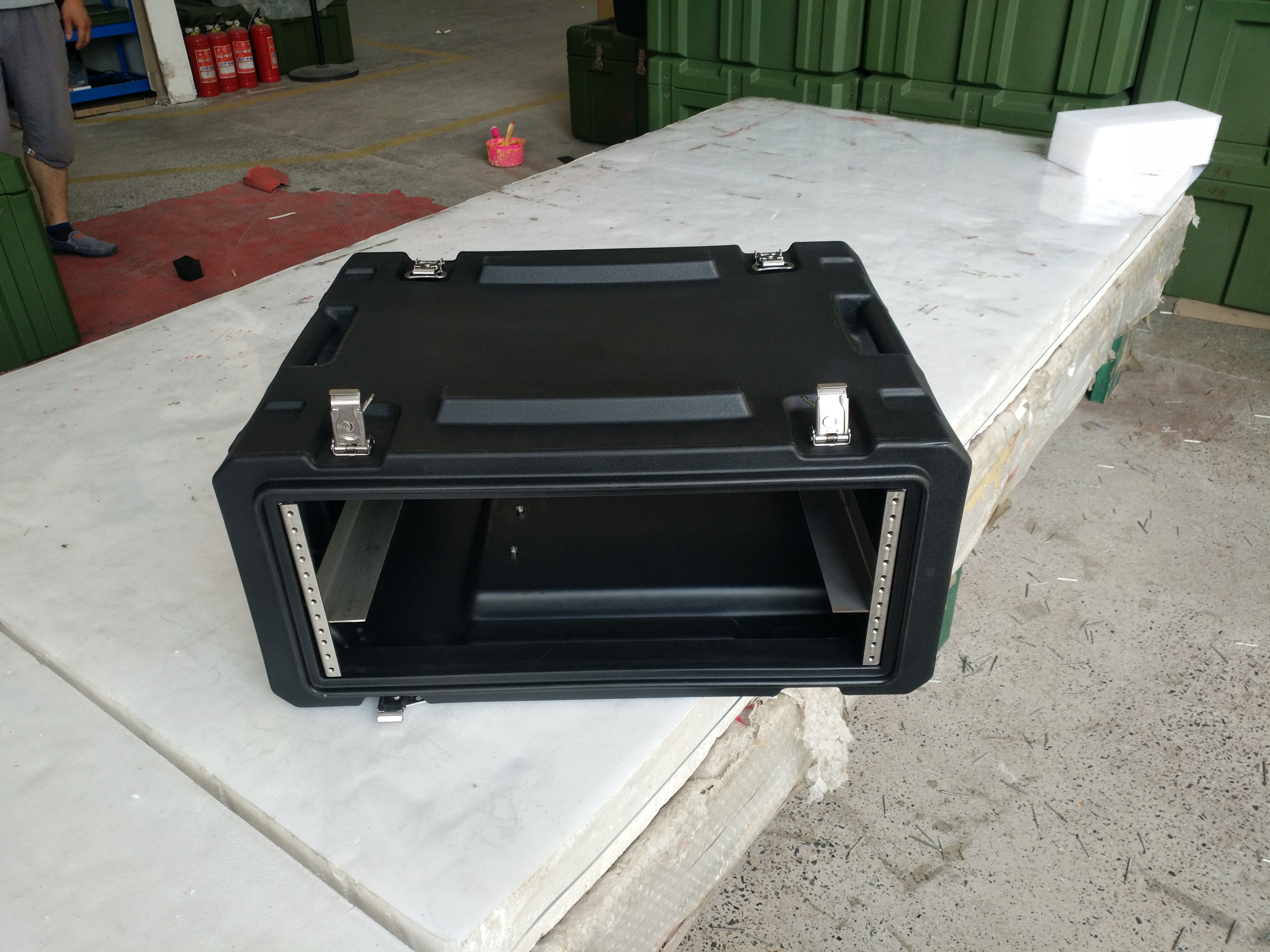 6U便攜機(jī)架箱